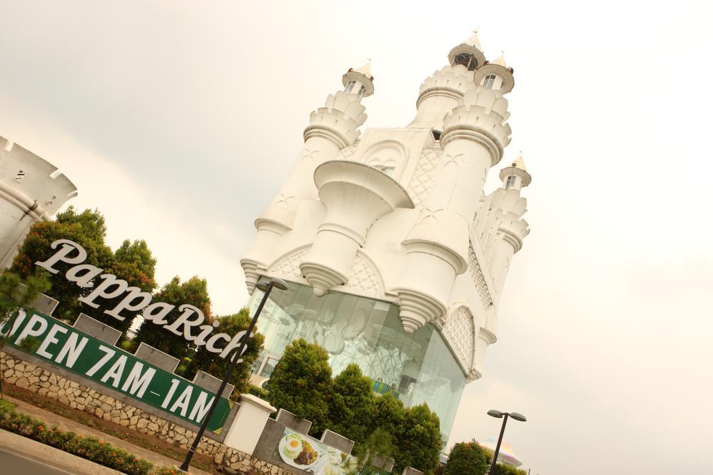 Amaris Hotel Serpong Tangerang Экстерьер фото